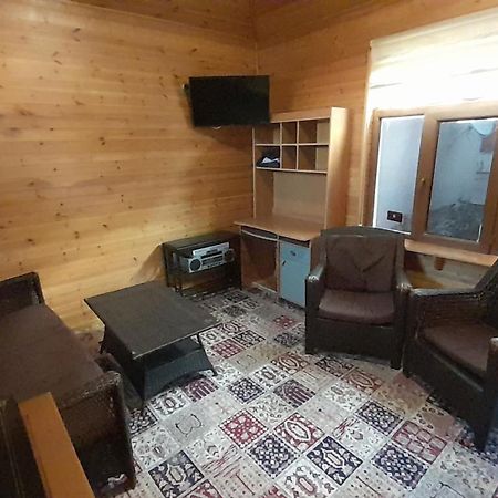 Wooden Room In Garden House Nakhchivan Екстер'єр фото